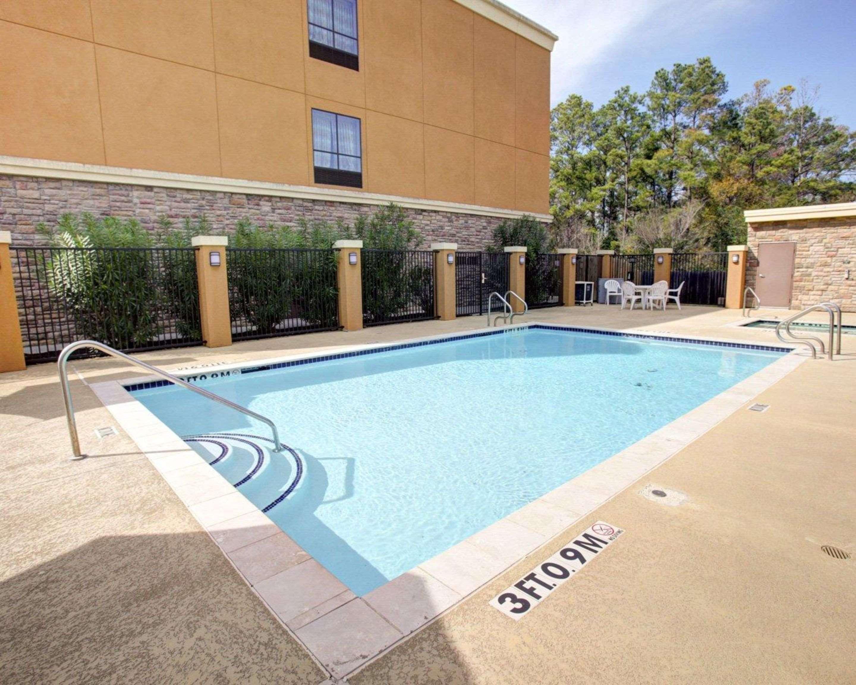 Comfort Suites Old Town Spring Exterior photo